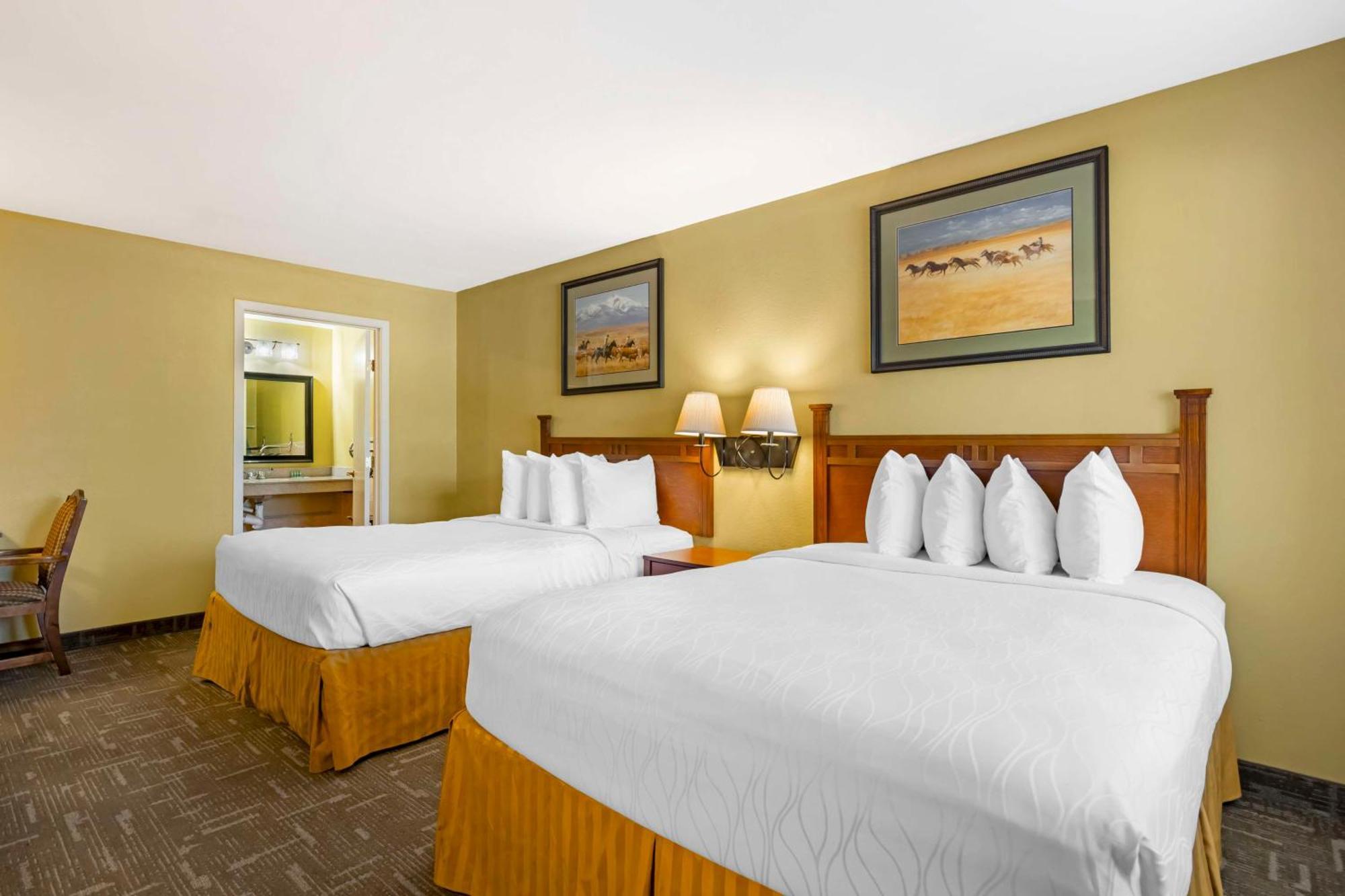 Best Western Executive Inn Hallettsville Экстерьер фото